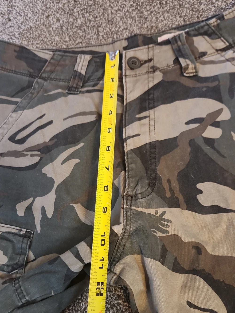 Wrangler Men's Camoflage Cargo Shorts - Size 32 Waist